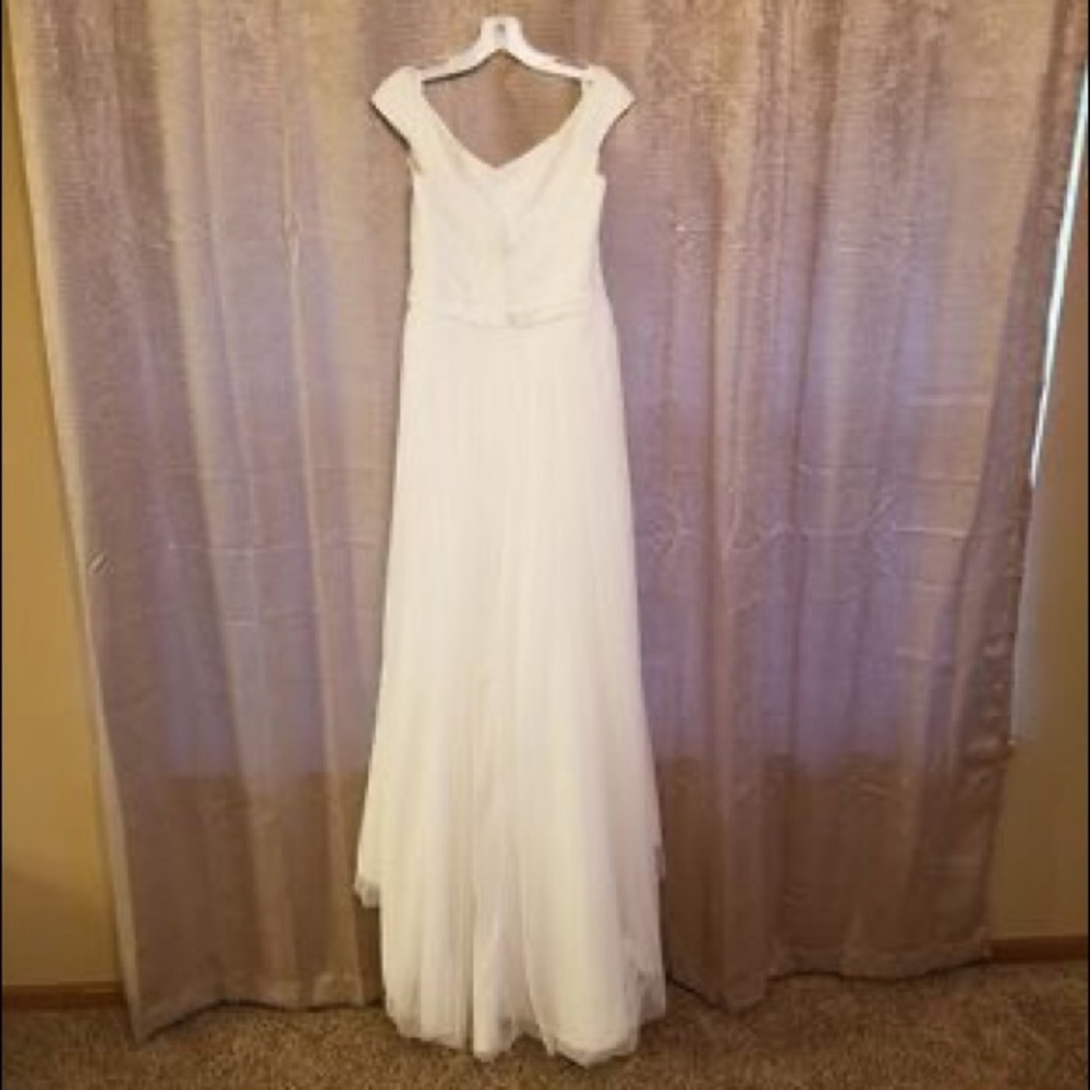 David’s Bridal A-line Tulle Wedding Gown with Beaded Sash - Picture 6 of 12